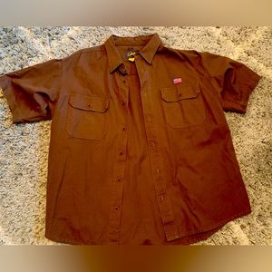 Cabelas NWOT work shirt size XL.  Brown with American flag patch.